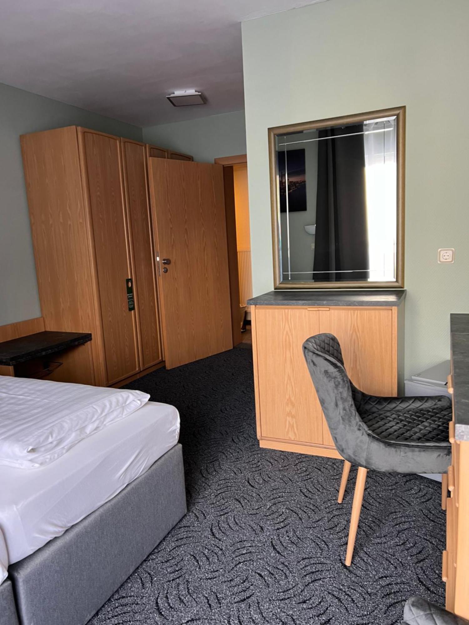 Hotel Aggertal Гумерсбах Екстериор снимка
