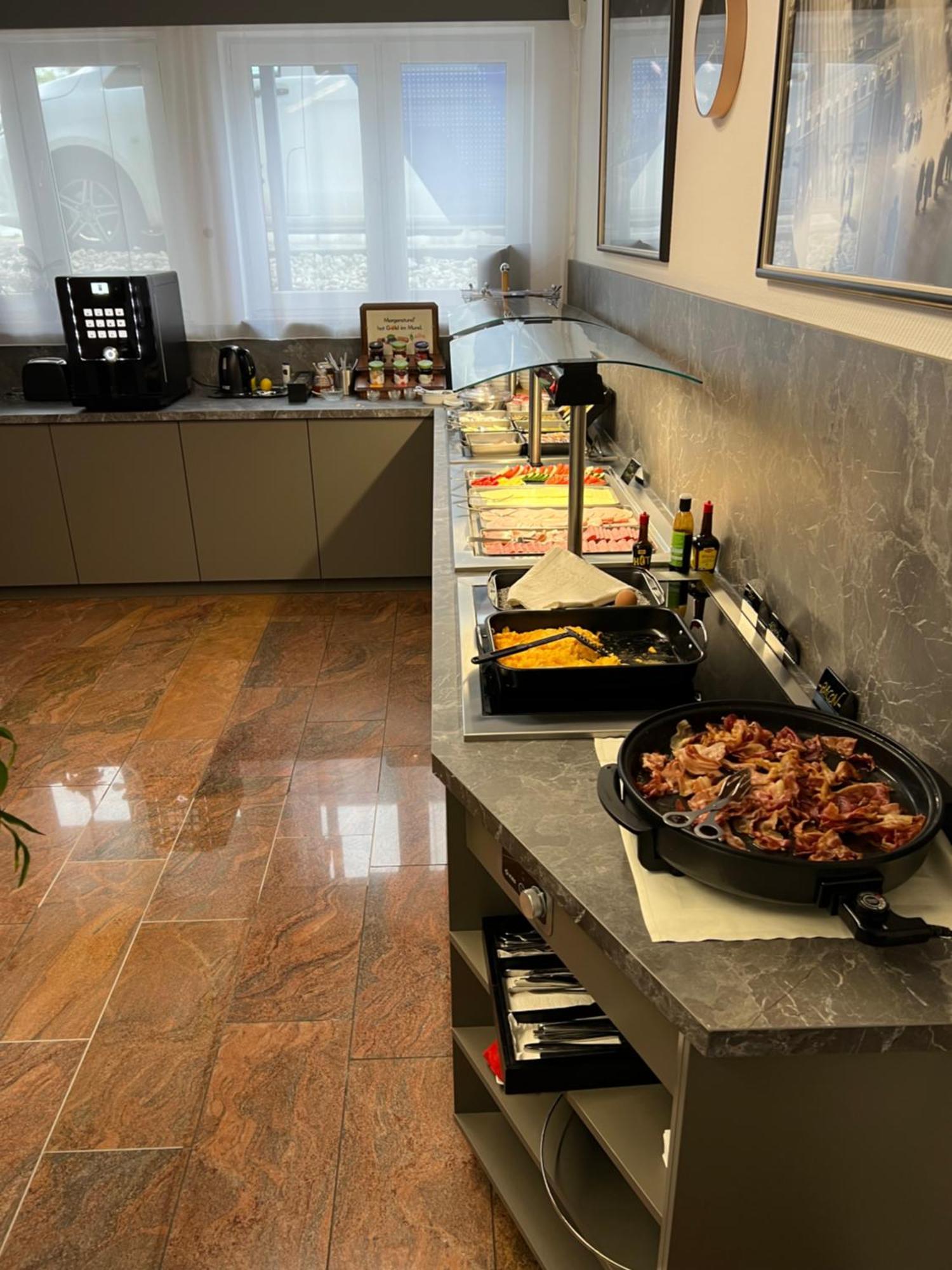 Hotel Aggertal Гумерсбах Екстериор снимка