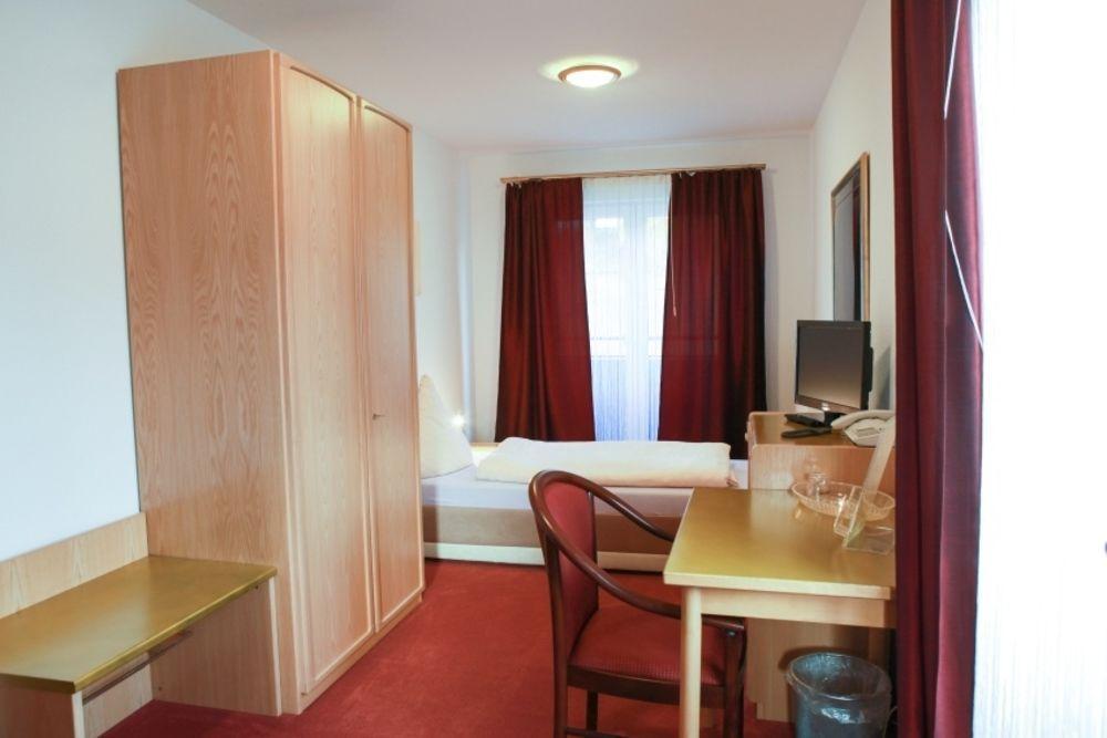 Hotel Aggertal Гумерсбах Екстериор снимка