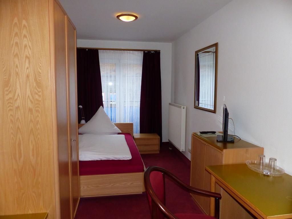 Hotel Aggertal Гумерсбах Екстериор снимка