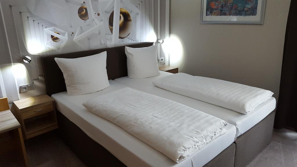 Hotel Aggertal Гумерсбах Екстериор снимка