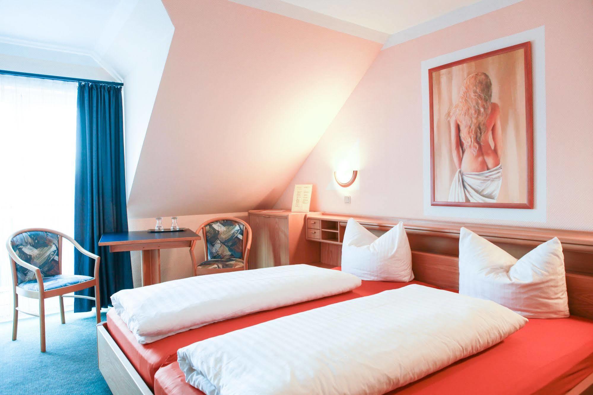 Hotel Aggertal Гумерсбах Екстериор снимка